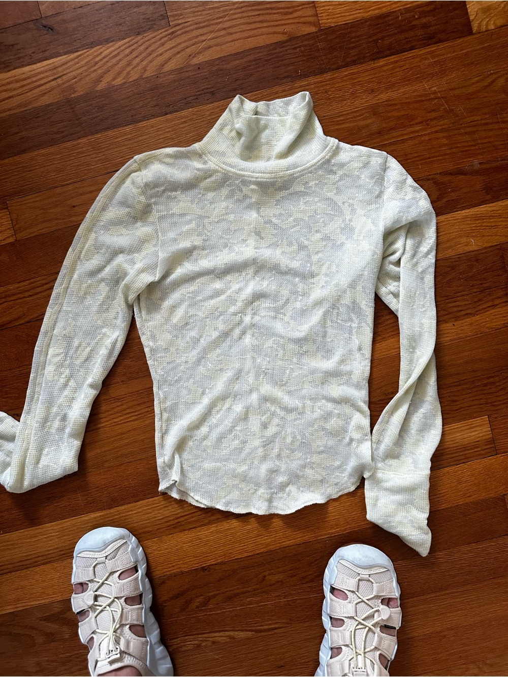 Free People Light Lime Cream Cropped Turtleneck Knit sheer light weight size XS